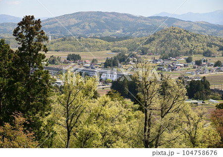 山猫軒脇の展望台から見える東北新幹線 山猫軒脇の展望台から見える東北新幹線 104758676
