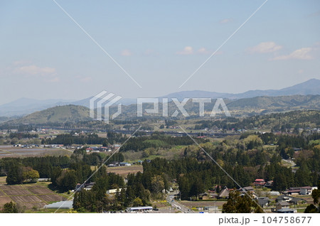 山猫軒脇の展望台から見える東北新幹線 山猫軒脇の展望台から見える東北新幹線 104758677