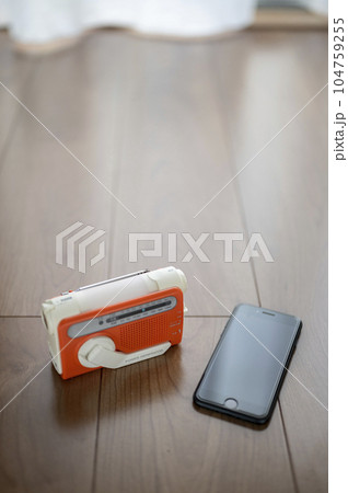 スマホに充電できる防災ラジオ スマホに充電できる防災ラジオ 104759255