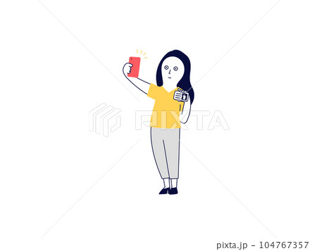 スマホアプリで運転免許証と顔写真を撮影して本人確認を簡単に済ませる若い女性 スマホアプリで運転免許証と顔写真を撮影して本人確認を簡単に済ませる若い女性 104767357