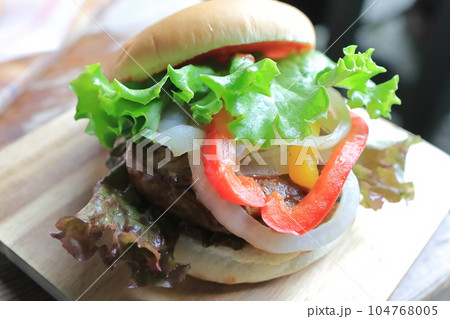 手作りハンバーガー 手作りハンバーガー 104768005
