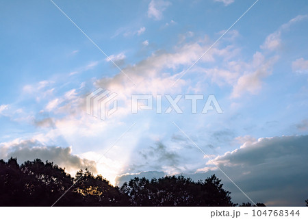 一日の始まり 104768344