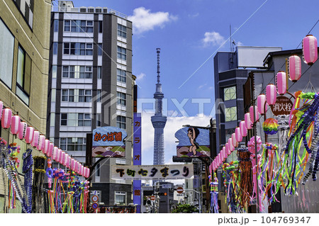 東京都 かっぱ橋本通り 下町七夕まつり 例年7月七夕に開催 東京都 かっぱ橋本通り 下町七夕まつり 例年7月七夕に開催 104769347