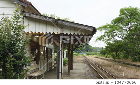 房総半島の小湊鉄道の月崎駅(ふゆ) 房総半島の小湊鉄道の月崎駅(ふゆ) 104770666