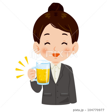 ビールを片手に笑顔のスーツ姿の若い女性 104770977