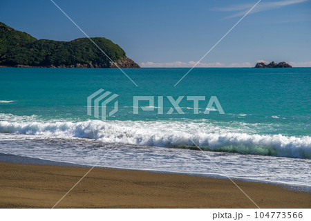 三重・熊野灘【七里御浜海岸】 三重・熊野灘【七里御浜海岸】 104773566