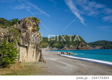 七里御浜海岸・世界遺産【獅子岩】 七里御浜海岸・世界遺産【獅子岩】 104774864