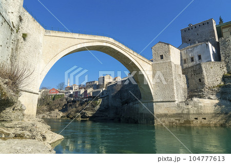 モスタルのスタリ・モストとネレトヴァ川 / Mostar, Bosnia-Herzegovina 104777613