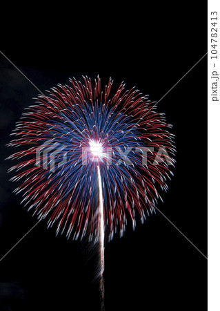 【秋田県】大曲の花火。全国花火競技大会。日本一の花火大会。 104782413