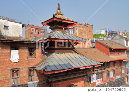 南アジアのネパール世界文化遺産カトマンドゥ盆地 ダルバール広場周辺で見られる寺院 南アジアのネパール世界文化遺産カトマンドゥ盆地 ダルバール広場周辺で見られる寺院 104790696