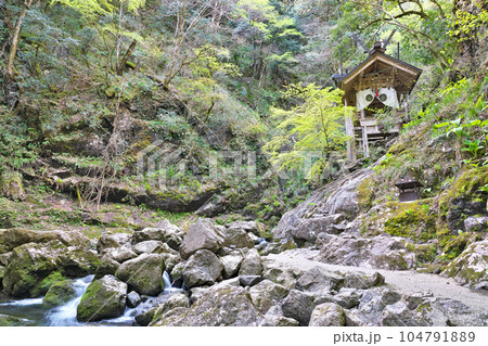 【元伊勢 天岩戸神社】 京都府福知山市大江町佛性寺字日浦ケ嶽 【元伊勢 天岩戸神社】 京都府福知山市大江町佛性寺字日浦ケ嶽 104791889