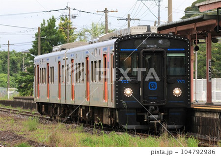 【JR九州】YC1系「シーサイドライナー」（大村線：大村駅） 104792986