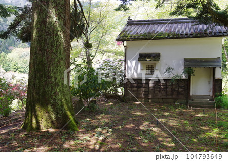 右平花園の土蔵の景色 104793649