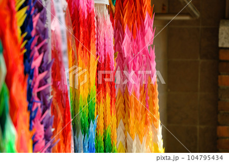 爆心地公園の千羽鶴 104795434