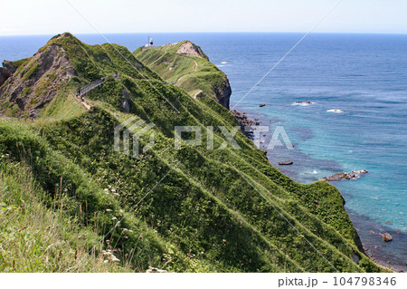 神威岬 チャレンカの小道 神威岬自然公園 神威岩 積丹半島 神威岬 チャレンカの小道 神威岬自然公園 神威岩 積丹半島 104798346