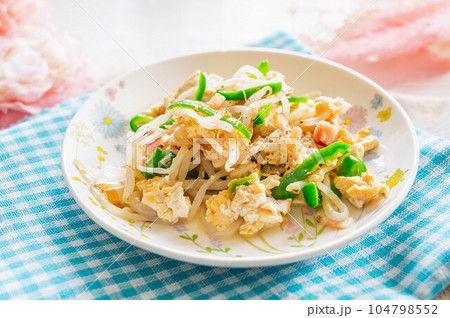 もやしチャンプルー もやしチャンプルー 104798552