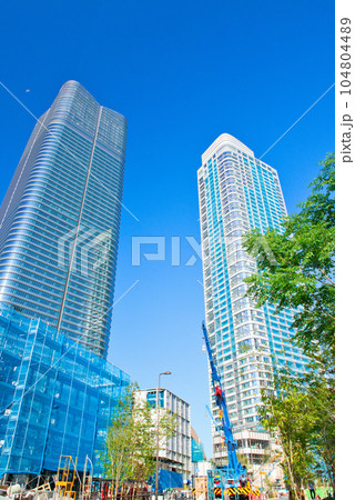 東京 東京都再開発 複合施設の麻布台ヒルズなど超高層ビルの風景 東京 東京都再開発 複合施設の麻布台ヒルズなど超高層ビルの風景 104804489