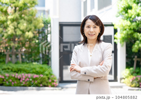 ビジネス 営業 女性 不動産 ビジネス 営業 女性 不動産 104805882