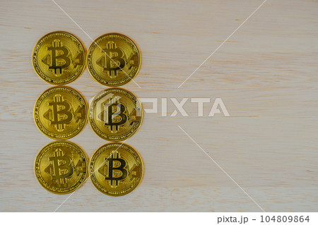 ビットコインのイメージ（仮想通貨） 104809864