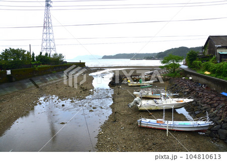 雨模様の肥薩おれんじ鉄道、湯浦駅から八代駅までの車窓風景(2022年) 104810613