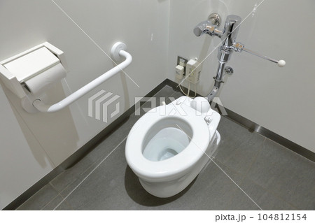 多機能、多目的トイレ　洋式便所 104812154