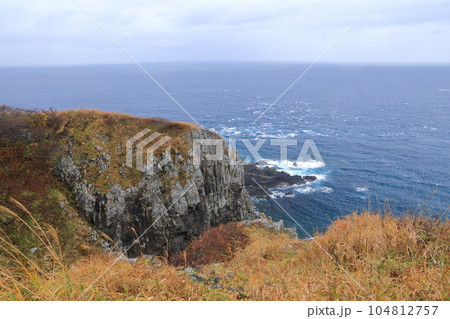 本州最北端の地（竜飛崎　青森県 東津軽郡） 104812757