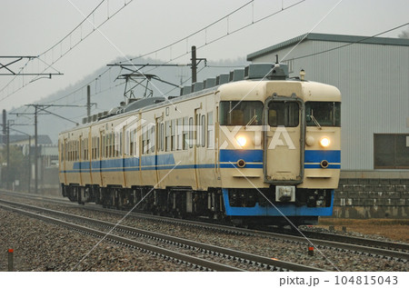 北陸本線　津幡ー森本　JR西日本　413系　B09編成（金沢） 104815043