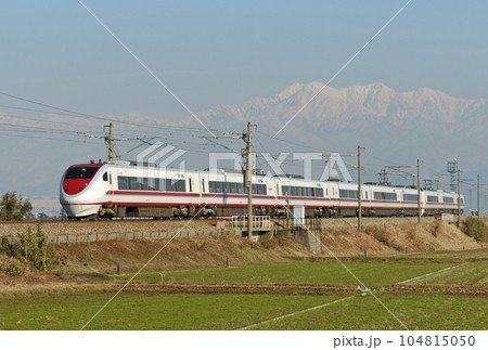 北陸本線　水橋ー東富山　北越急行　681系　N02+N12編成　はくたか 104815050