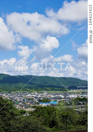 天神池展望所から見る薩摩川内市の街並み 104815415