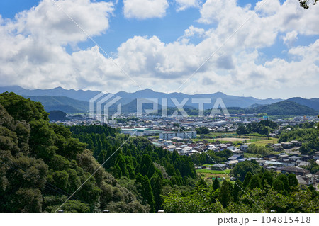 天神池展望所から見る薩摩川内市の街並み 104815418