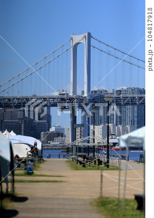 豊洲ぐるり公園の風景(東京都江東区) 豊洲ぐるり公園の風景(東京都江東区) 104817918