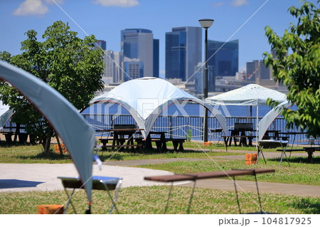 豊洲ぐるり公園の風景(東京都江東区) 豊洲ぐるり公園の風景(東京都江東区) 104817925