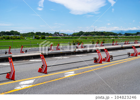 幹線道路の4車線化工事 埼玉県道27号東松山鴻巣線 2023.07 f-1 幹線道路の4車線化工事 埼玉県道27号東松山鴻巣線 2023.07 f-1 104823246