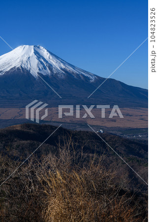 石割山からみた富士山 104823526