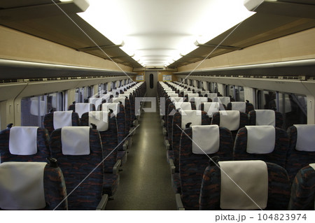 東北・上越新幹線E2系1000番台（車内） 104823974
