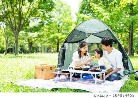 キャンプ 親子 食事 キャンプ 親子 食事 104824458
