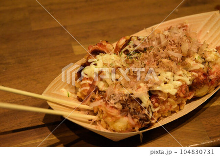 大阪名物たこ焼き 大阪名物たこ焼き 104830731