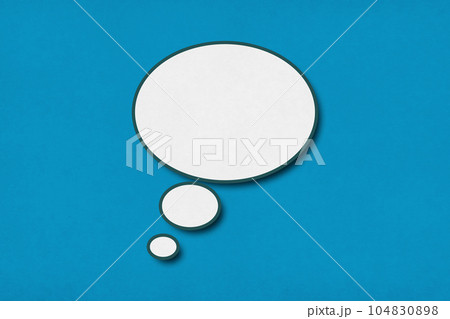 Cartoon thought bubble 104830898