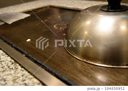 大阪名物お好み焼き 104830952