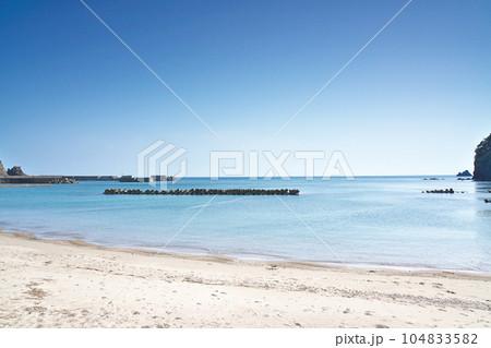 【本庄浜海水浴場】 京都府与謝郡伊根町本庄浜 【本庄浜海水浴場】 京都府与謝郡伊根町本庄浜 104833582