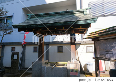 東京都台東区 吉原神社 手水舎 104841653