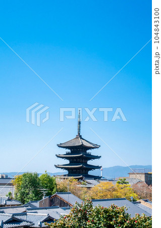 京都　八坂の塔（法観寺） 104843100