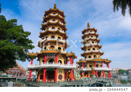 台湾 高雄市 龍虎塔 104844547