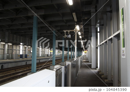 北海道新幹線　木古内駅ホーム 104845390