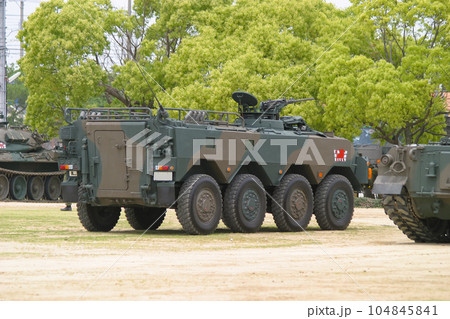 訓練展示を終えた陸上自衛隊の96式装輪装甲車 訓練展示を終えた陸上自衛隊の96式装輪装甲車 104845841