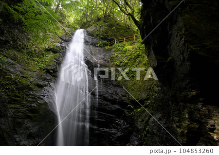 蜻蛉の滝(奈良県吉野郡川上村) 蜻蛉の滝(奈良県吉野郡川上村) 104853260