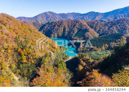 新潟湯沢町 苗場ドラゴンドラから見る絶景の紅葉 新潟湯沢町 苗場ドラゴンドラから見る絶景の紅葉 104858294