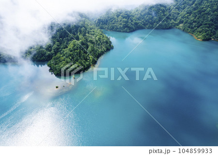 夏のオコタンペ湖を空撮 夏のオコタンペ湖を空撮 104859933