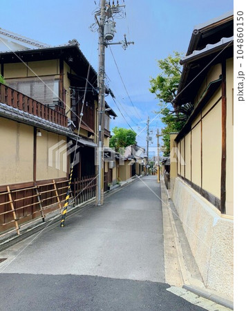 京都のまちなみ　ねねの道　旅館 元奈古 104860150