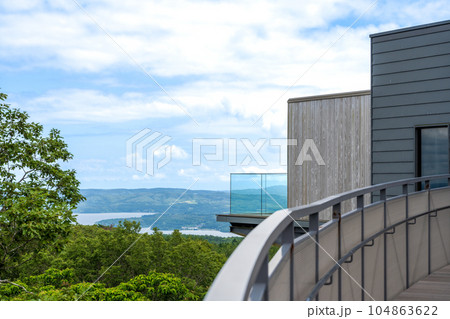 別所岳サービスエリアのスカイデッキから能登島方面の景色｜のと里山海道｜石川県七尾市 104863622
